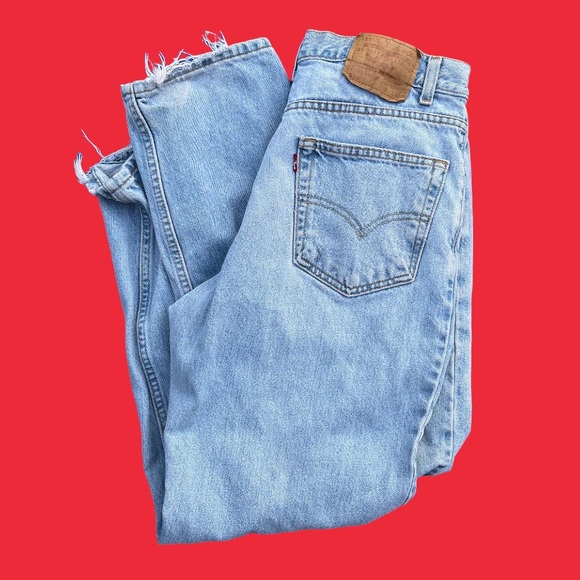 Levi's Other - VINTAGE Levi’s 550 Relaxed Fit Denim Jeans (33x30)